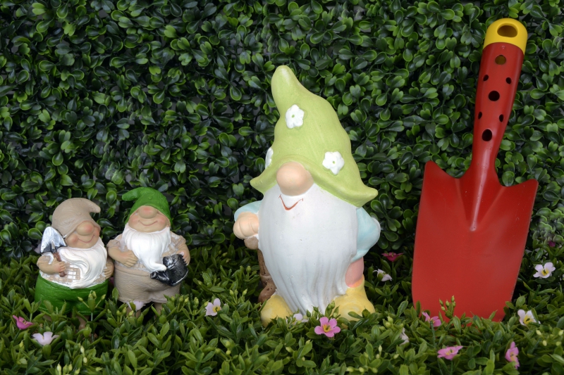 jardinerie-FREJUS-min_garden-gnome-1404358